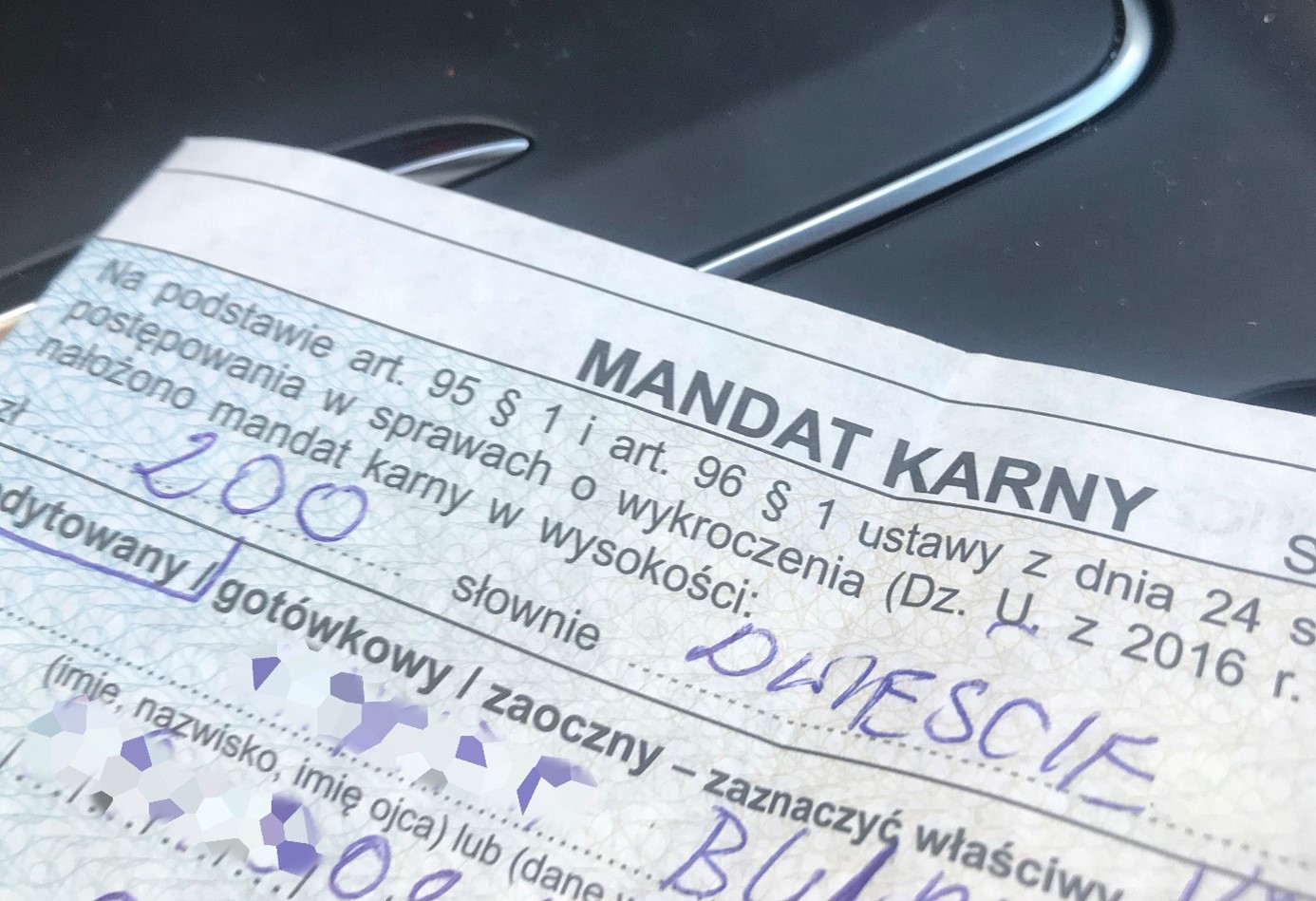 11 nieoczywistych wykroczeń, za które możesz dostać mandat